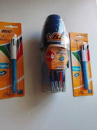 Set 22 penne BIC. 2 Quattro Colours e 20 Cristal o