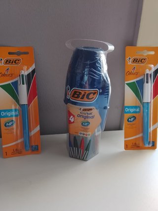 Set 22 penne BIC. 2 Quattro Colours e 20 Cristal o