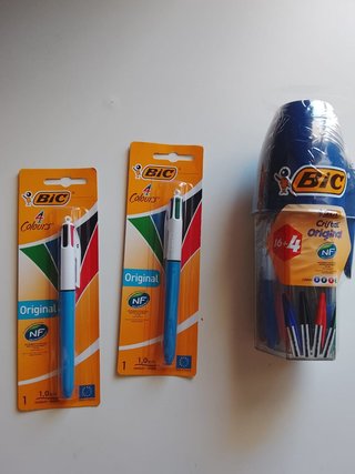 Set 22 penne BIC. 2 Quattro Colours e 20 Cristal o