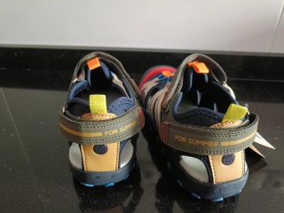 Sandalias , deportivas, cagrejera talla 35