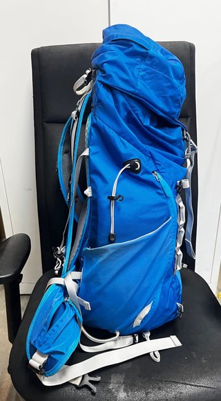 Mochila senderismo Highlander 40L azul