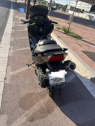 Yamaha TMAX 500 Maxi Scooter Negra