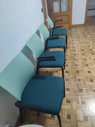 4 Poltrone Verdi e Blu per Ufficio