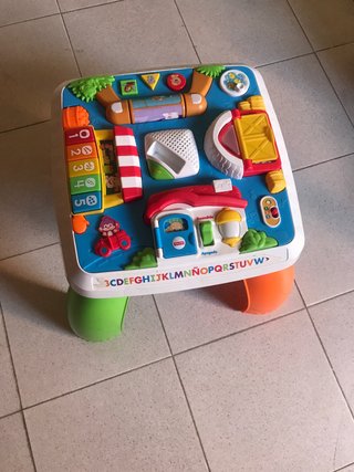 Mesa de juego infantil educativa