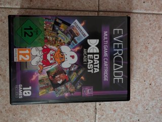 Evercade VS Premium Pack - 2 Controller