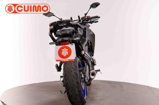 YAMAHA TRACER 7
