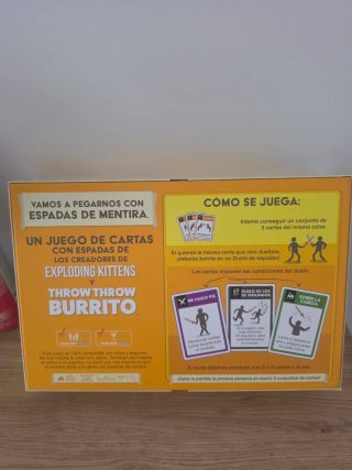 Juego de Mesa Espadas de Mentira