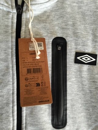 Casaco Umbro L Cinza Novo