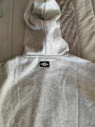 Casaco Umbro L Cinza Novo