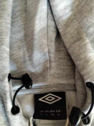 Casaco Umbro L Cinza Novo