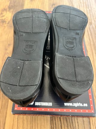 Mocasin escolar niña ZGirls negro talla 38.