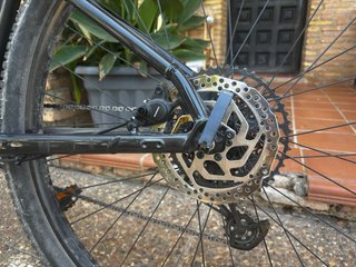 Bici Trek Marlin 8 con alforjas