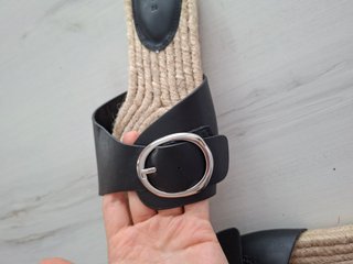 Sandalias pala esparto Lefties negra hebilla