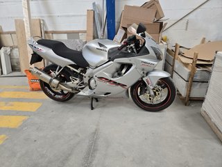 Negociable Honda CBR 600 RR 2001 Plata
