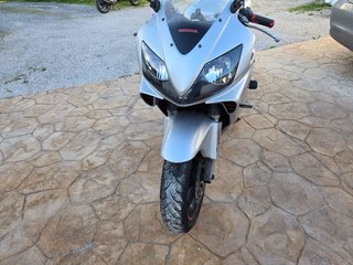 Negociable Honda CBR 600 RR 2001 Plata