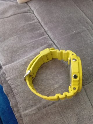 G-Shock Casio Amarillo