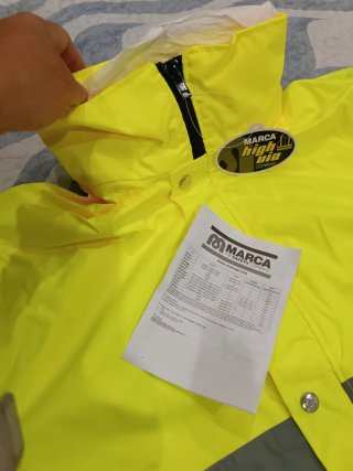 Chaqueta impermeable alta visibilidad
