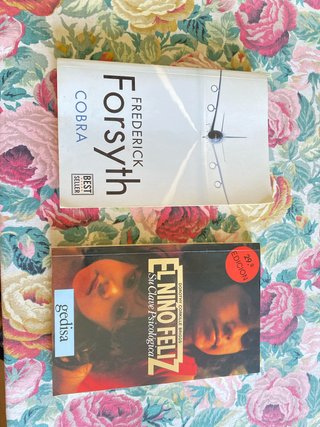 Libros en perfecto estado, 2€ la unidad