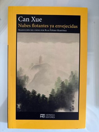Nubes flotantes ya envejecidas