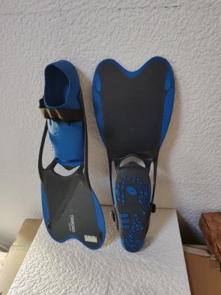 Pinne da mare Tribord blu