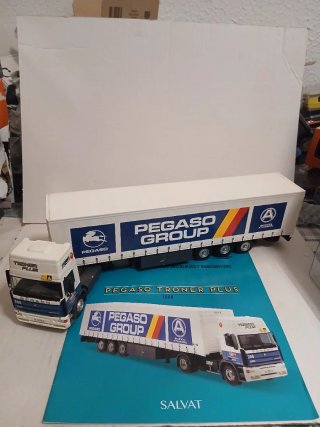 Pegaso Troner Plus Camión y Tráiler