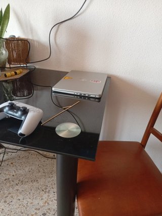 Mesa de comedor de cristal negra
