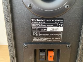Altavoces Technics SB-HD310
