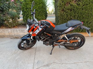 KTM Duke 125cc Moto