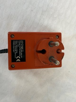 Mantenedor bateria Hella 1.5V 6V/12V Moto