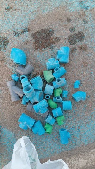 Fabtoneria Tubería PVC Azul y Verde