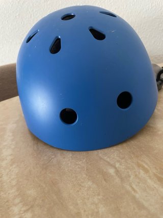 Bicicleta BMX Negra y Naranja + Casco Azul