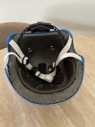 Bicicleta BMX Negra y Naranja + Casco Azul