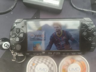 PSP 2000 Sony Negra Completa todo original