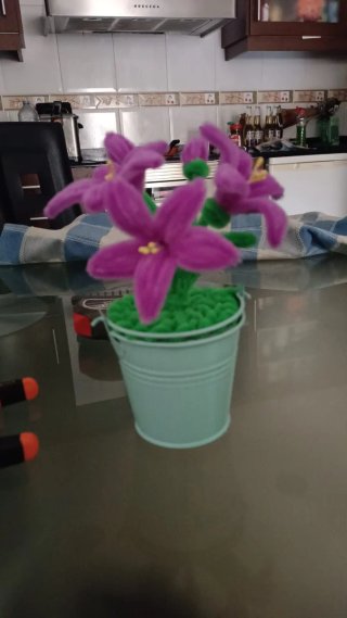 Decoración echa a mano con Limpiapipas
