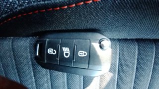 Peugeot 2008 BlueHDi 110 Allure 81 kW (110 CV)