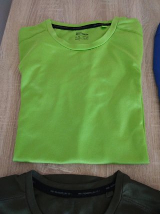Lote 4 Camisetas Deportivas Talla XL