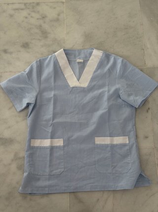 Casaca uniforme empleada hogar sin botones