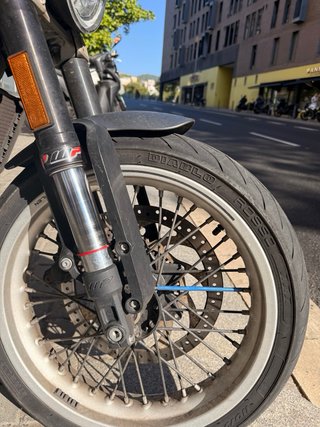 Husqvarna Svartpilen 401 2020 35.000 km Escape SC