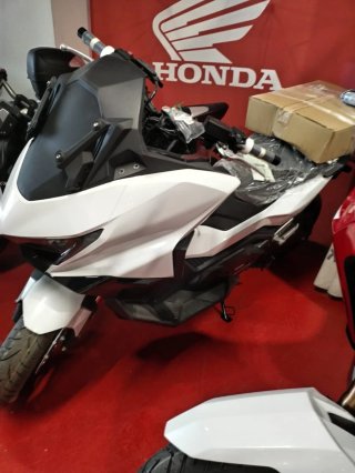 Honda Forza 750 Maxi Scooter