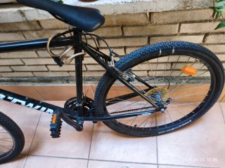 Bicicleta BTWIN Negra