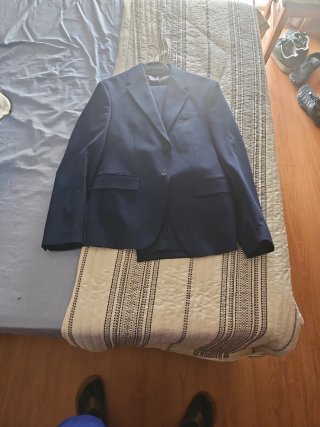 Traje azul hombre