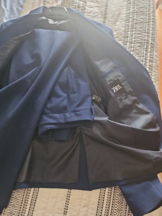 Traje azul hombre