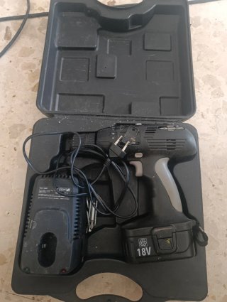 Taladro TCC-1800 con cargador y batería