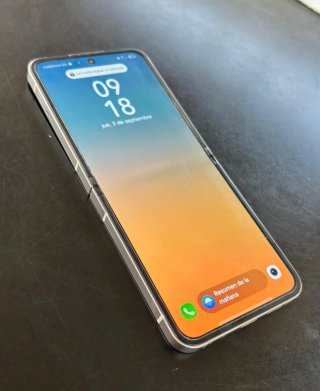 Samsung Galaxy Z Flip6