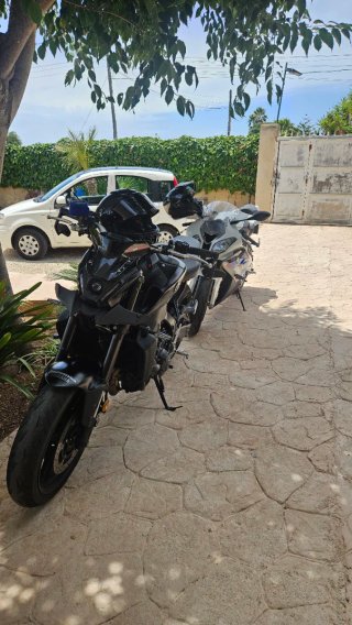 Yamaha MT09 Black Mamba