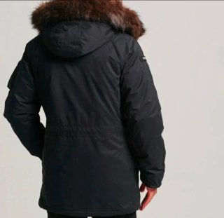 Parka Superdry Negra con Capucha y Pelo