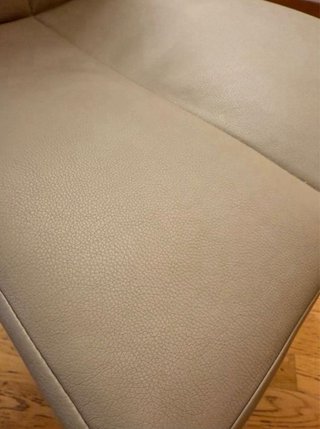 Mesa cristal y 4 sillas piel beige