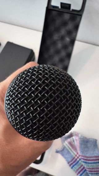 2 Micrófonos Behringer XM8500 y XM1800S