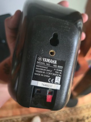 8 Altavoces Yamaha  mas subufer