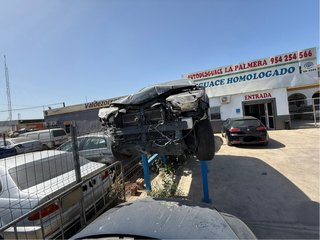 DESPIECE TOYOTA RAV4 XA40 –